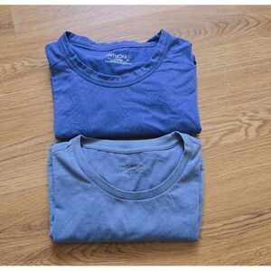 Lot of 2 UNTUCKIT Size L Men’s  Crew-Neck Tee Shirt Short Sleeve Performance